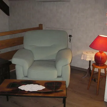 Holiday home Violette Et Pierrot *